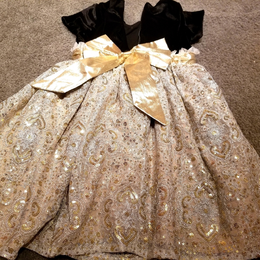 Chasing Fireflies Holiday Formal Dresses